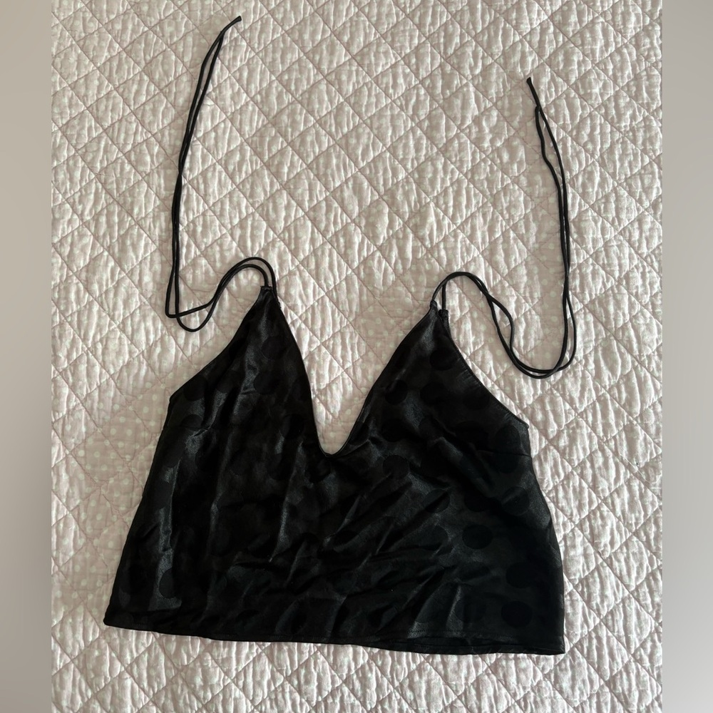 Victoria's Secret polka dot black Satinlike Camisole Top🖤🪽
